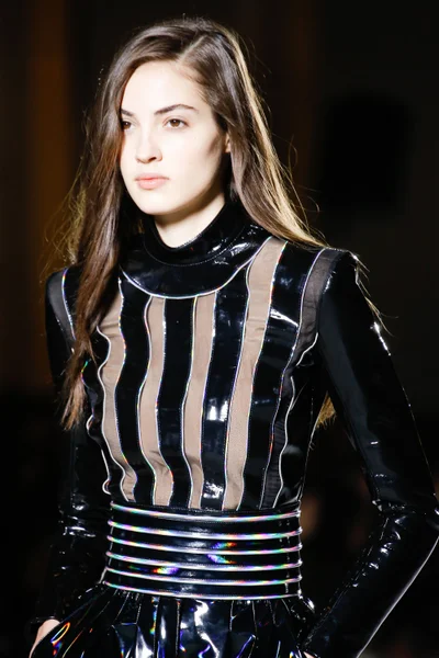 Look 125